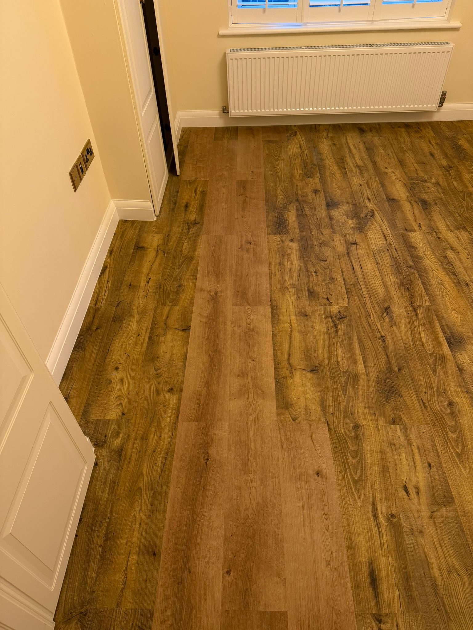 New flooring and skirting finish